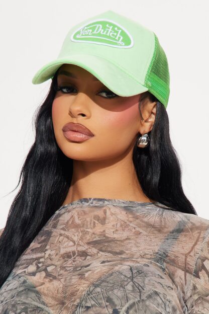 Gorra Trucker de Terciopelo Verde Estilo Retro